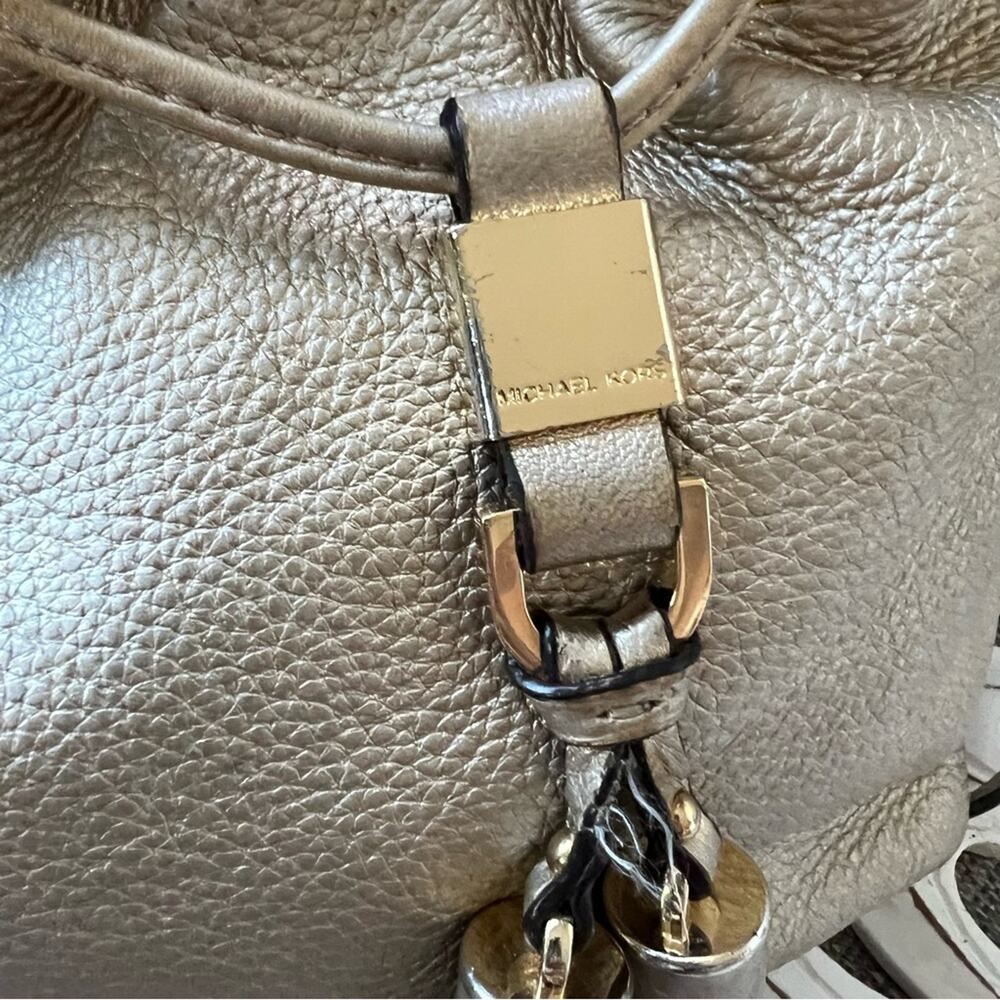 Michael Kors Leather Crossbody Purse Bag - Picture 8 of 11